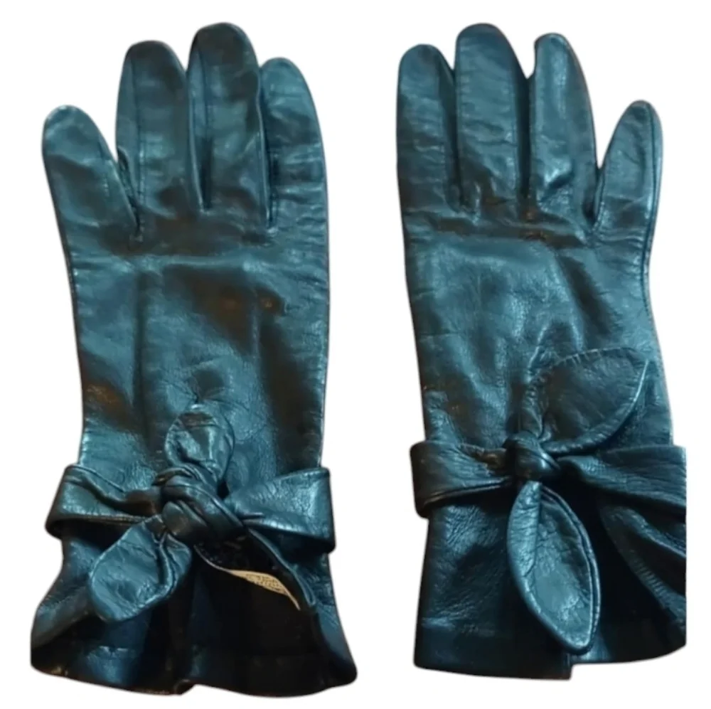 Halston Leather with Silk Lining Vintage Elegant Black Gloves with Bow Detail